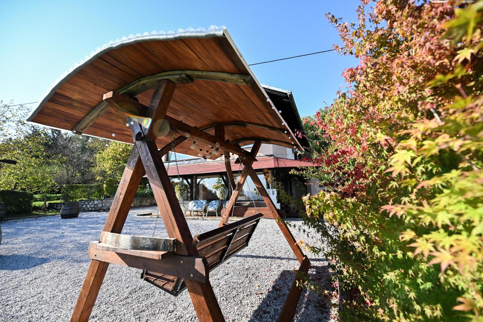 Pocitniska Hisa Parkfield Dragovan Metlika Exterior foto